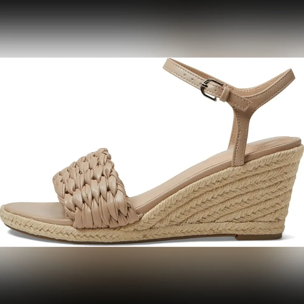 NWB Bandolino Womens Jingle 3‎ Faux Leather Ankle Strap Wedge Sandals Size 11
